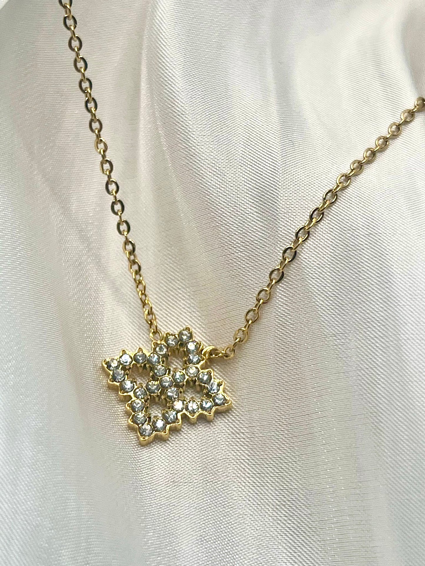 Collier Nisrine