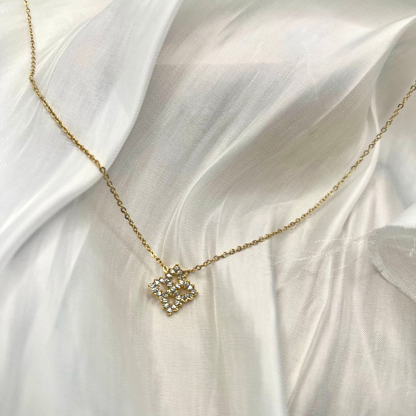 Collier Nisrine